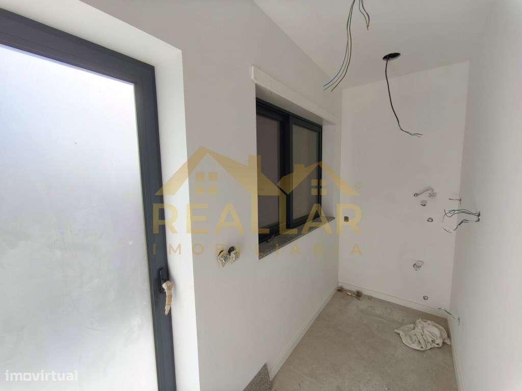Apartamento T2+1 Duplex com Entrada Independente | Fão - Esposende-4