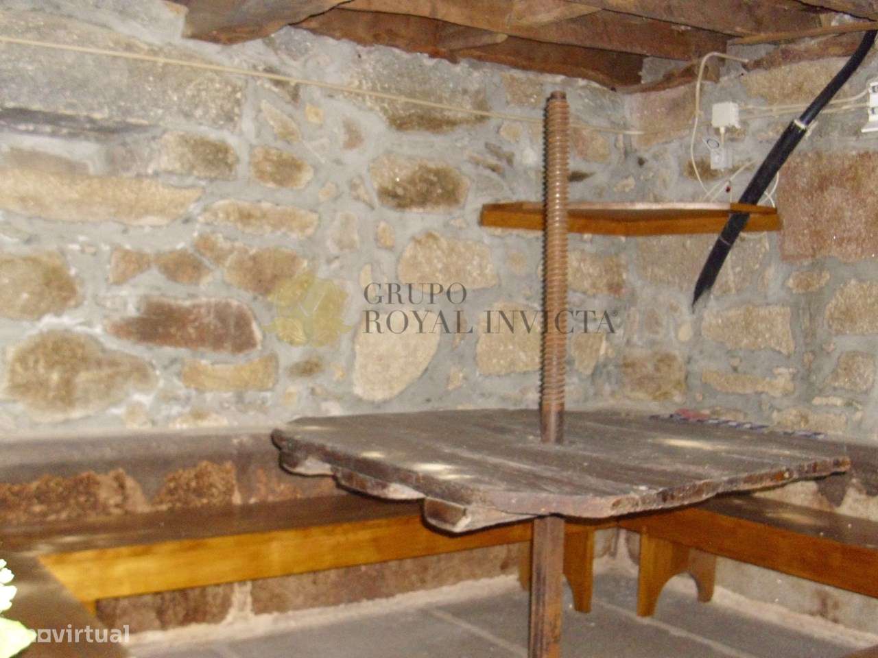 Quintinha com casa senhorial, localizada na região de Marco de Canaves - Grande imagem: 5/60