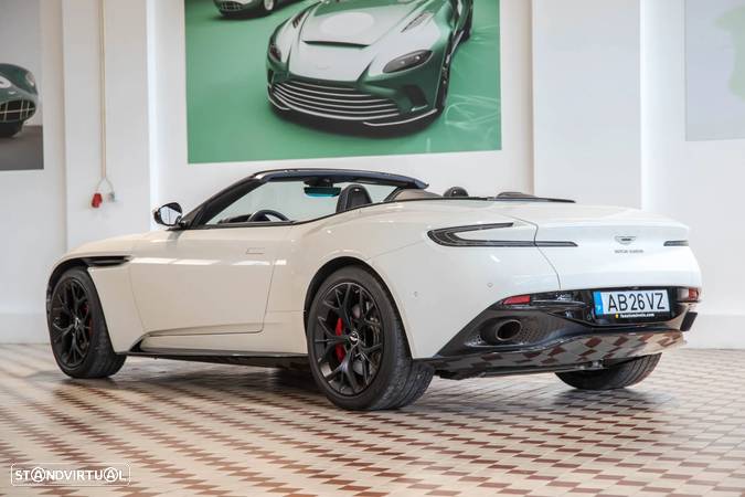 Aston Martin DB11 Volante V8 - 5