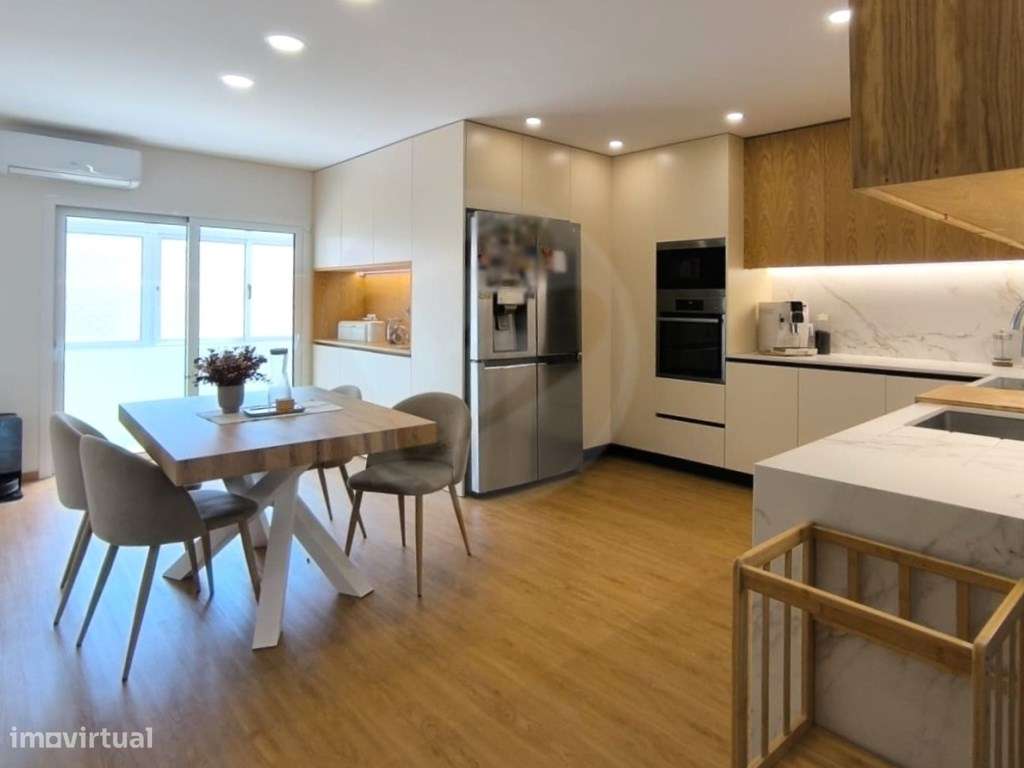 T2 Duplex com Terraço em 1ª Linha de Mar em Vila do Conde-7