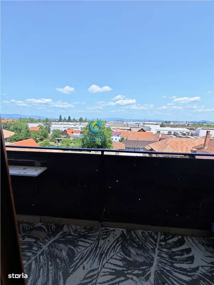 Vanzare apartament 2 camere, Ghimbav zona centrala, bloc 2008 - Imagine principală: 4/20