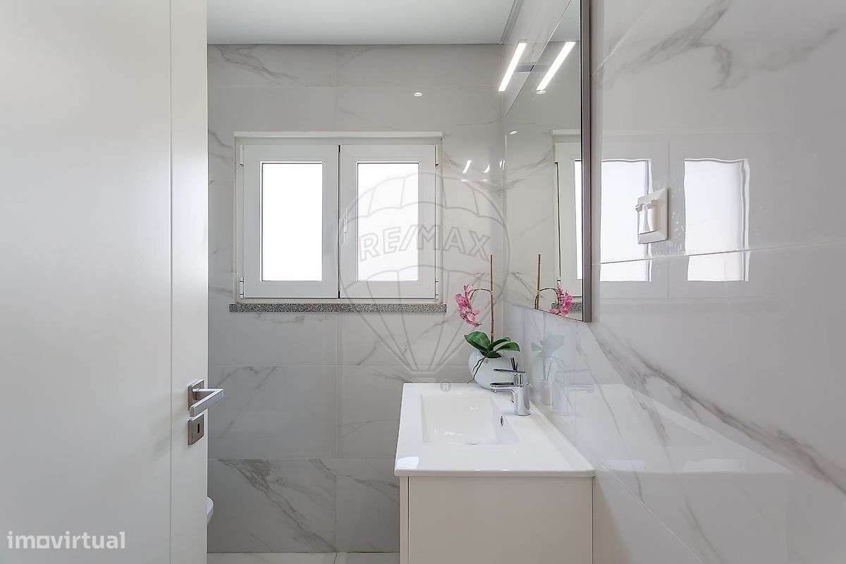 Moradia T4 para venda-26