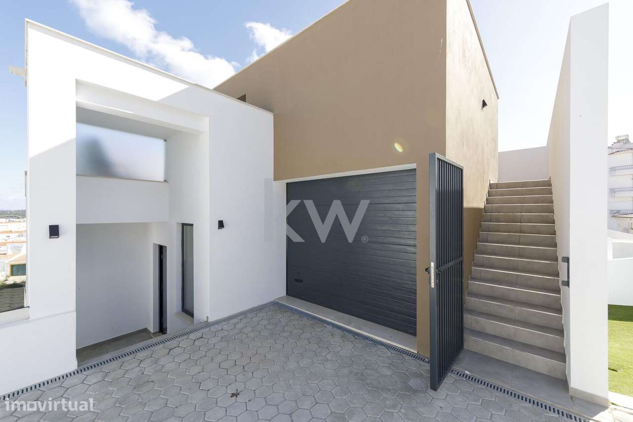 Luxuosa Moradia Moderna Independente em Lagos - Grande imagem: 5/48