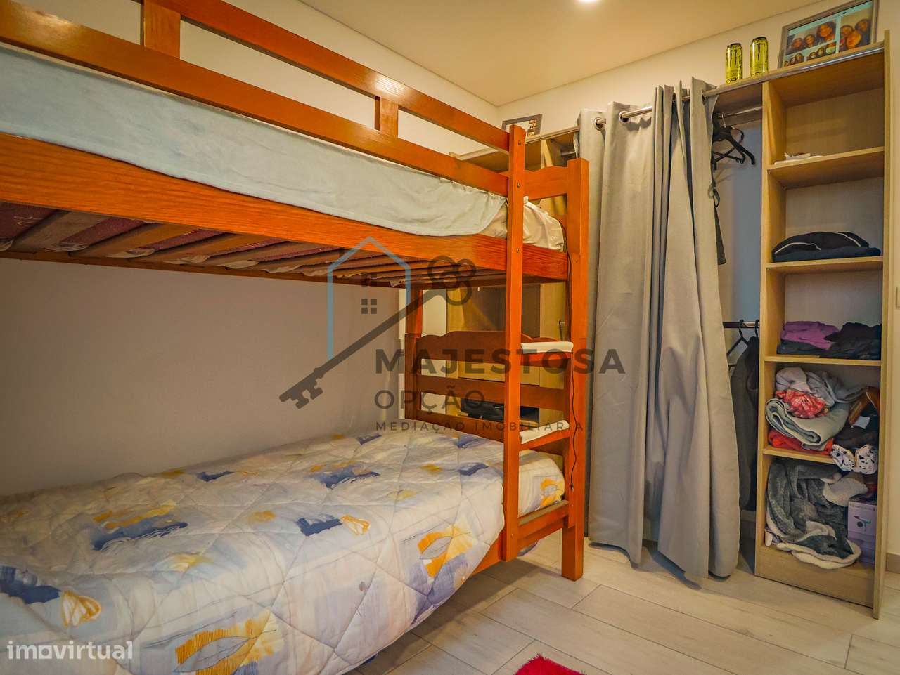 Moradia com 4 Apartamentos T1 — Gualtar, Braga-9