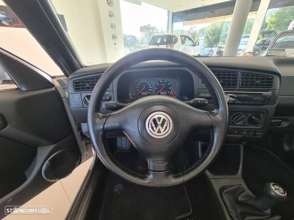 VW Golf Cabriolet 1.6 Trendline - 24