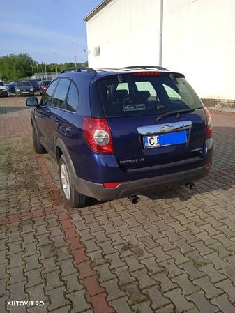 Chevrolet Captiva 2.4 FWD LS 53 - 2