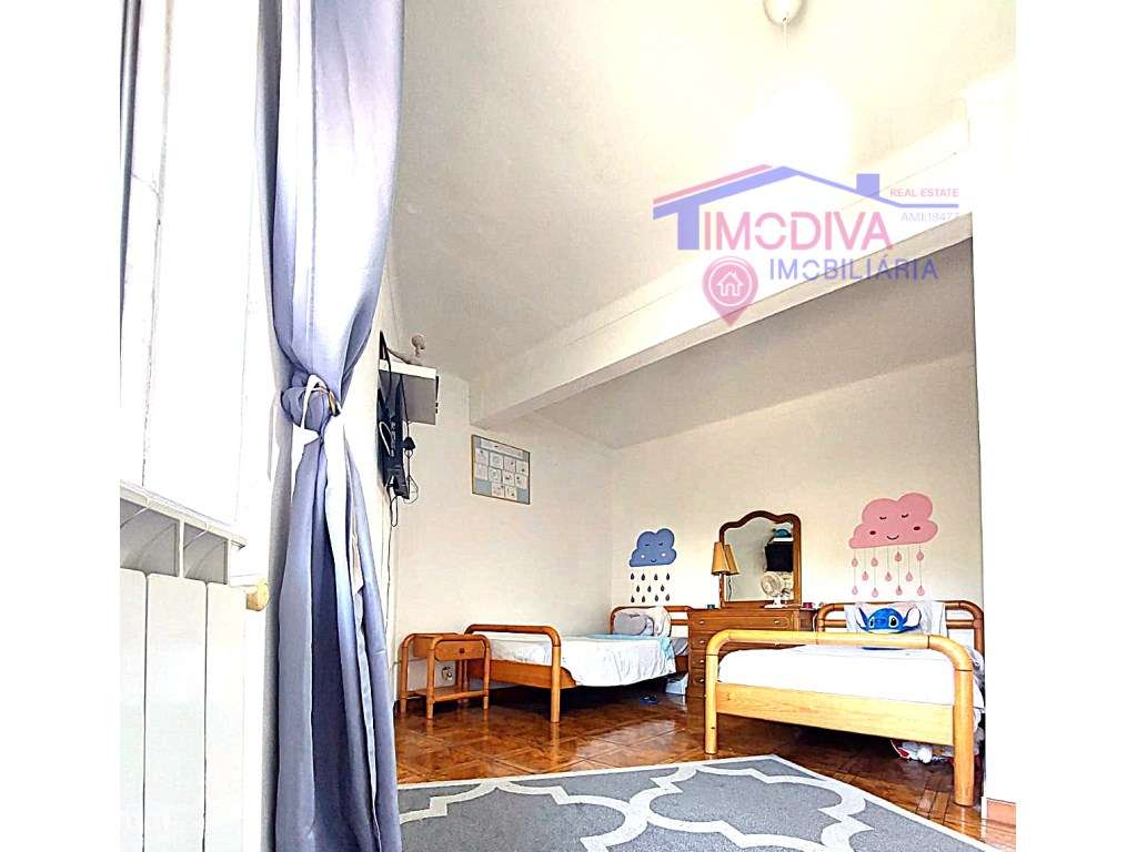 Moradia T4 com aquecimento e garagem em Figueiró dos Vinhos-14