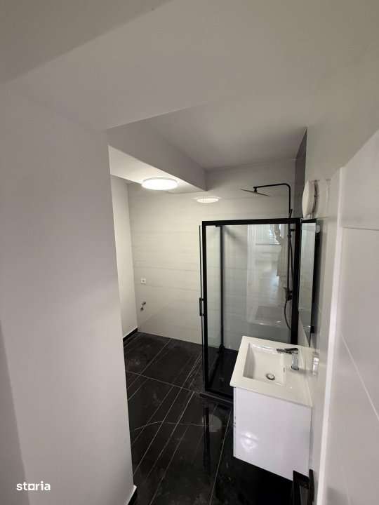 Apartament de vanzare, cu 3 camere, 69 mp, zona Calea Surii Mici - Imagine principală: 3/14