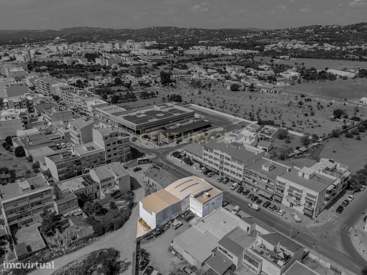 Armazéns no centro de Loulé - Grande imagem: 4/41