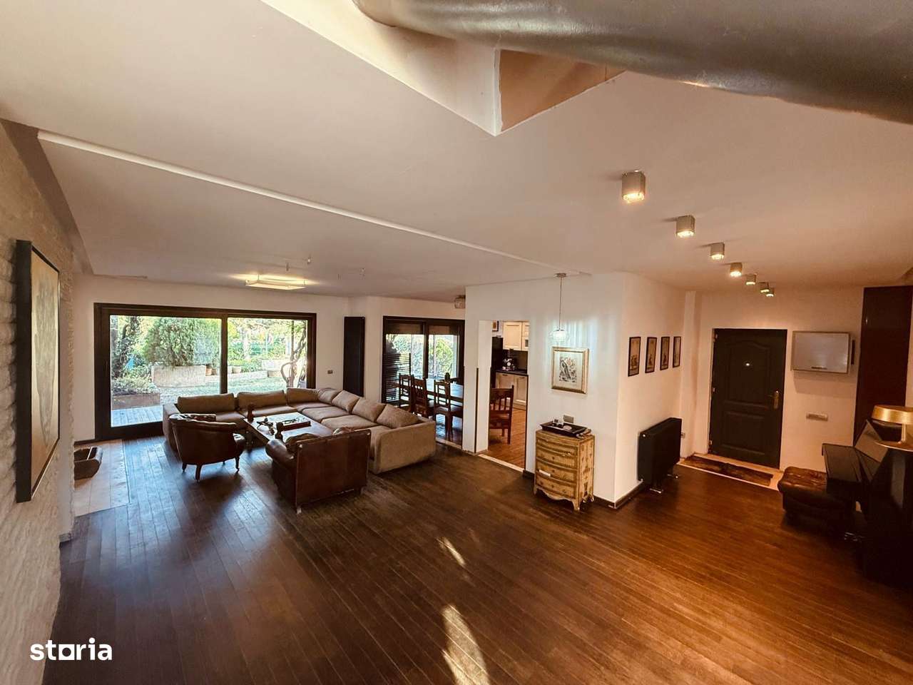 Vila 5 camere cu LIFT| Complex privat cu piscină | Iancu Nicolae-1