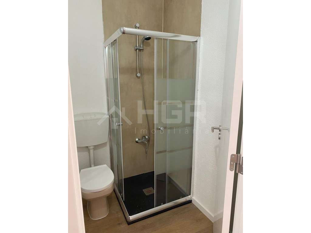 T1 | SEMI-RENOVADO | LOCALIZAÇÃO CENTRAL | ALTO SEIXALINHO-10