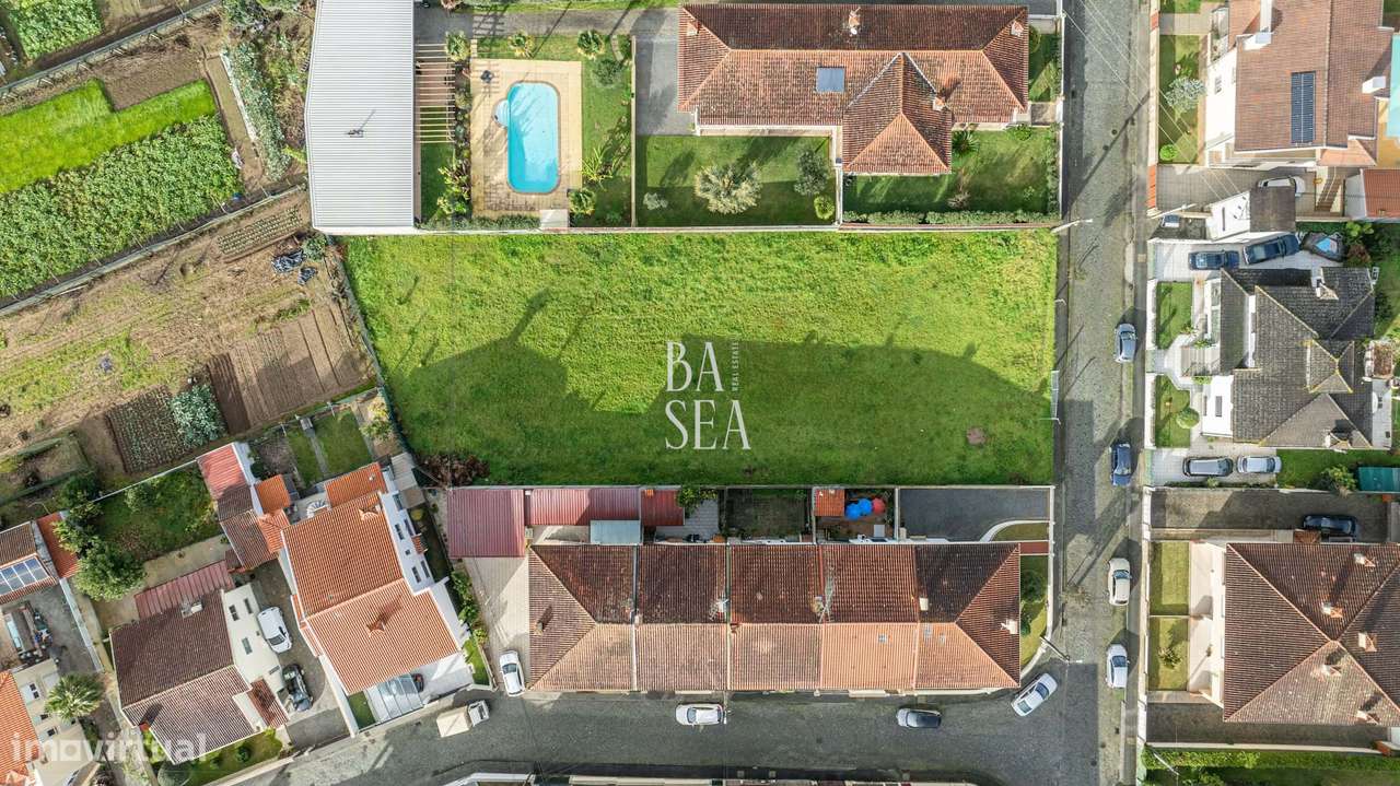 Lote de Terreno Urbano com 1.534m2 para construção de Moradia Individu - Grande imagem: 5/13