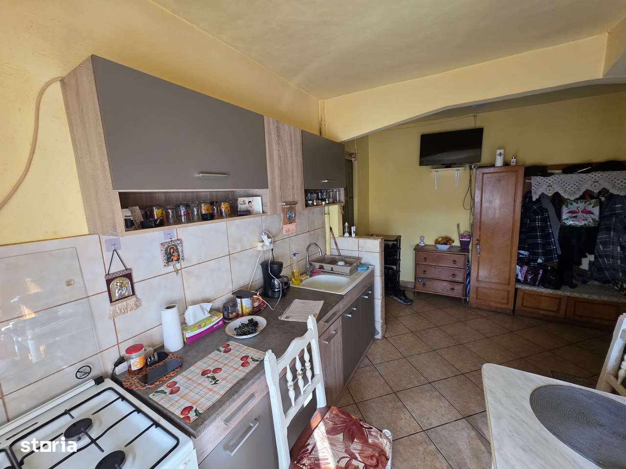 Apartament cu 2 camere cu balcon situat pe str Cutezantei.-6