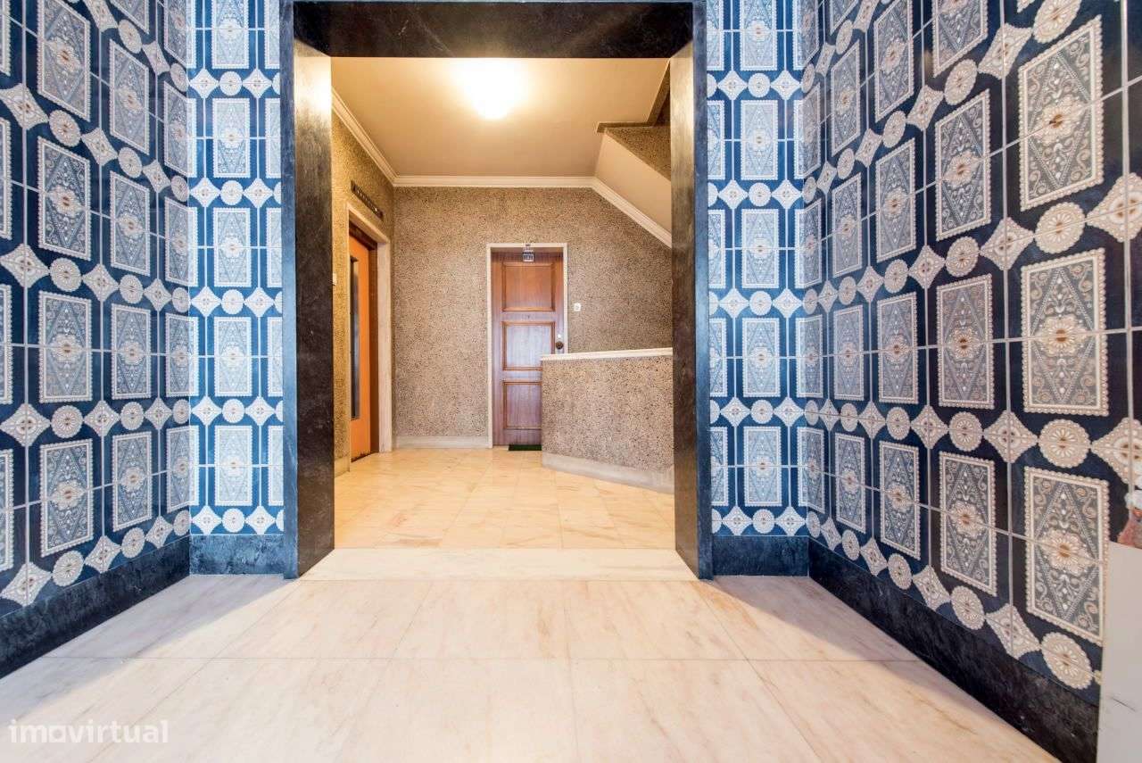 STUDIO junto Hosp Luz, centro comercial Colombo e metro - Grande imagem: 2/15