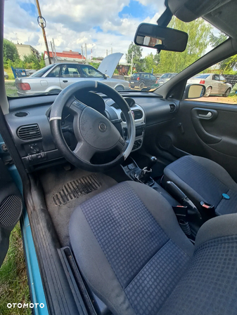 Opel Corsa C 1.0 z10xe na części - 4