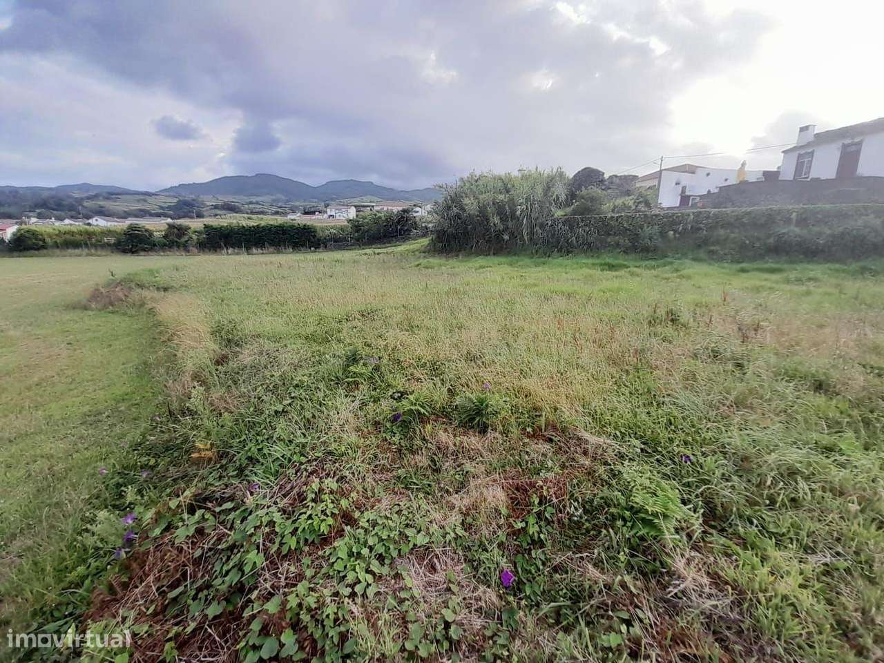 Terreno com excelente Localização na Lomba da Fazenda com 522m2 - Grande imagem: 5/12