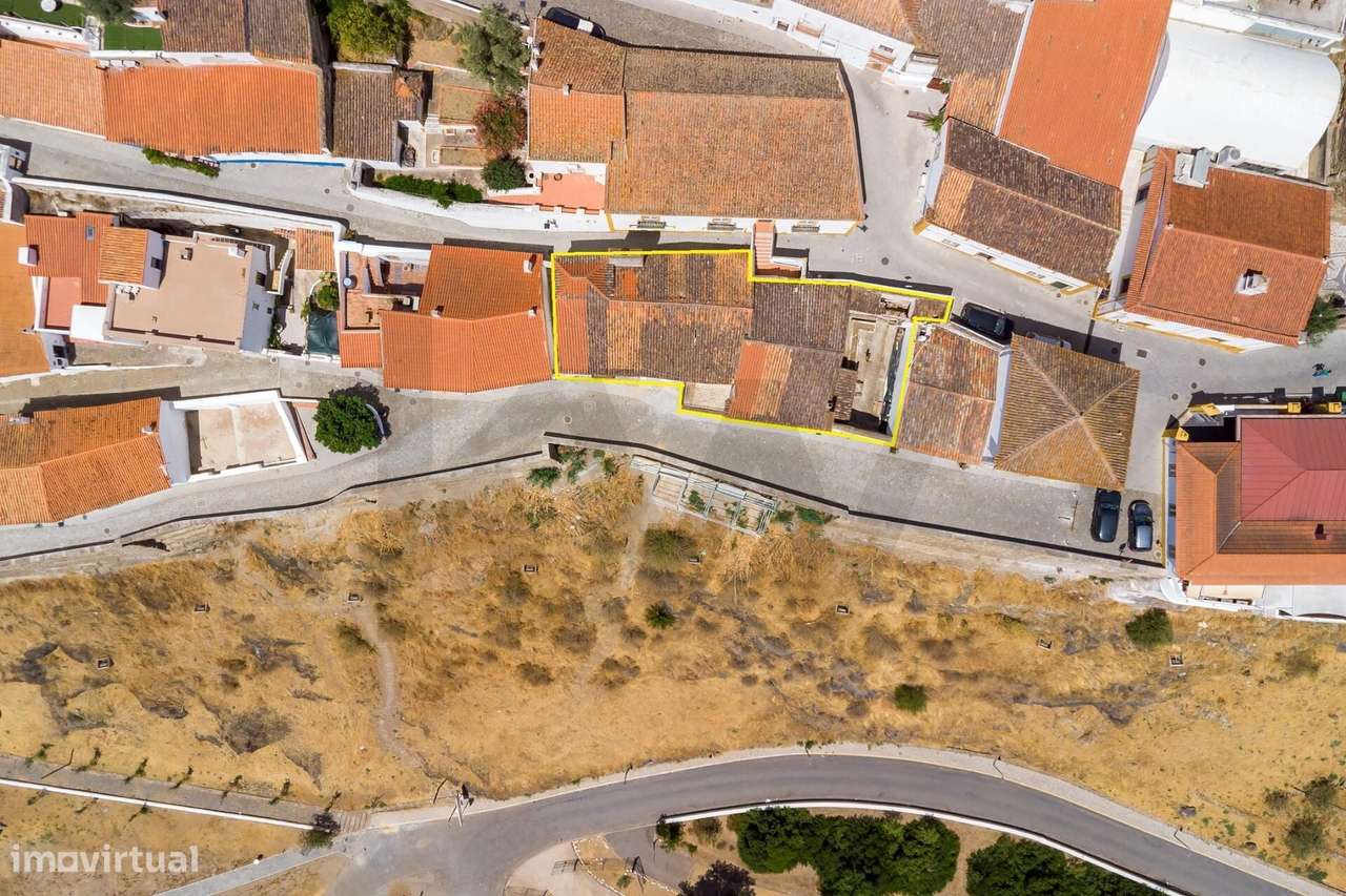 Moradia no centro de Mértola com Páteo, Terraço e Vista Rio - Grande imagem: 4/51