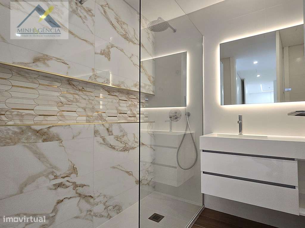 Apartamento T3 Novo com garagem e piscina no Montijo-16