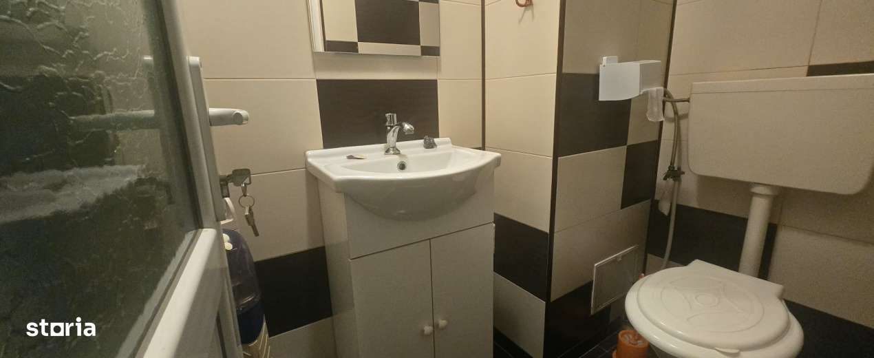 Apartament 3 camere 2 bai si 2 balcoane, Rovinari-3