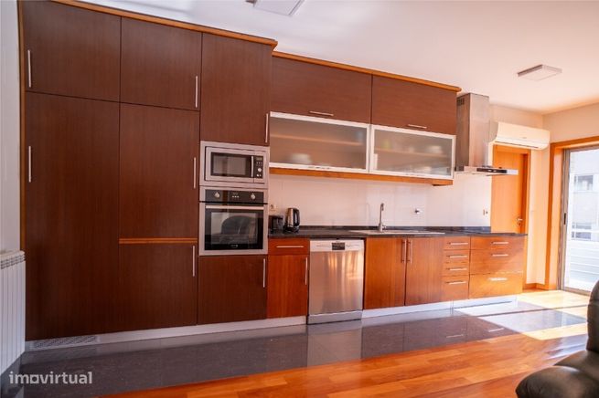 Apartamento Como Novo - Junto ao Complexo-2