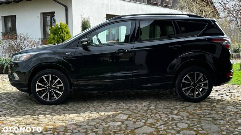 Ford Kuga 1.5 EcoBoost 2x4 ST-Line - 29