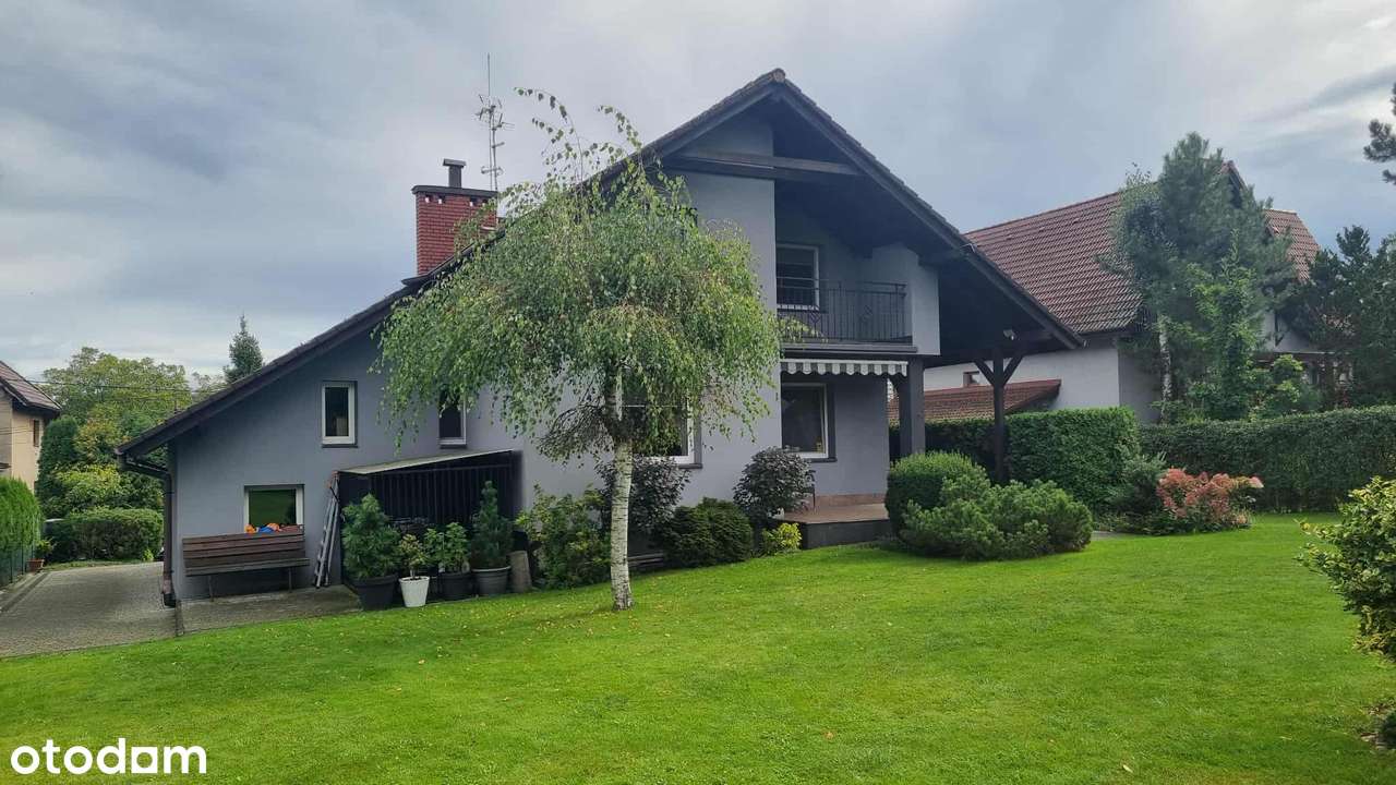 Zadbany dom w Cieszynie w dzielnicy Mnisztwo.-2