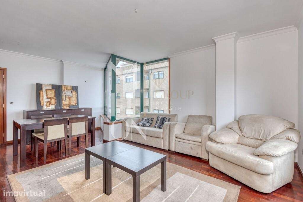 Apartamento T2 Equipado e Mobilado na Praceta Bernarda Ferreira Lacerd - Grande imagem: 3/19