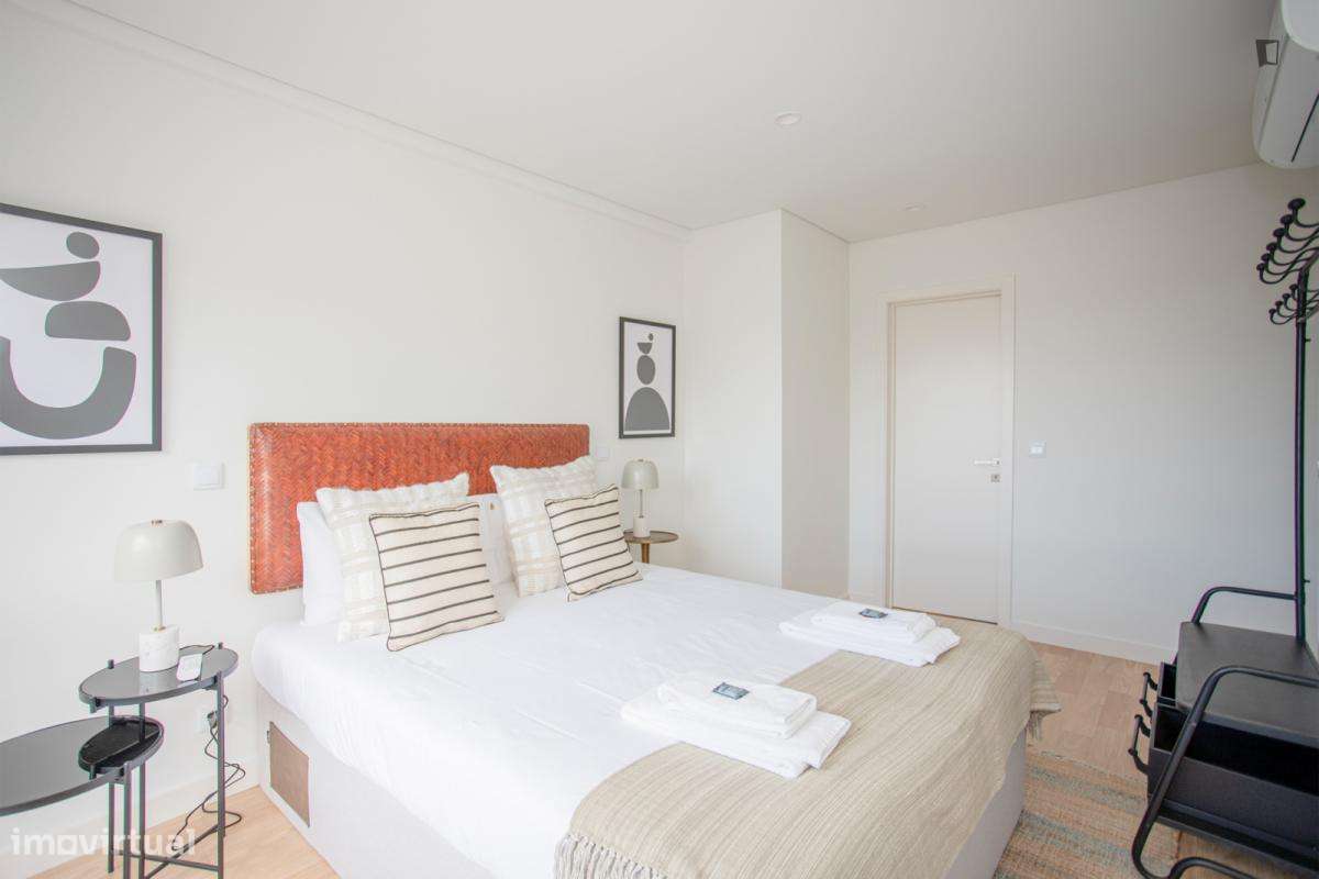 Apartamento com 3 quartos - localizado em Santo Ildefonso Porto - Grande imagem: 4/54