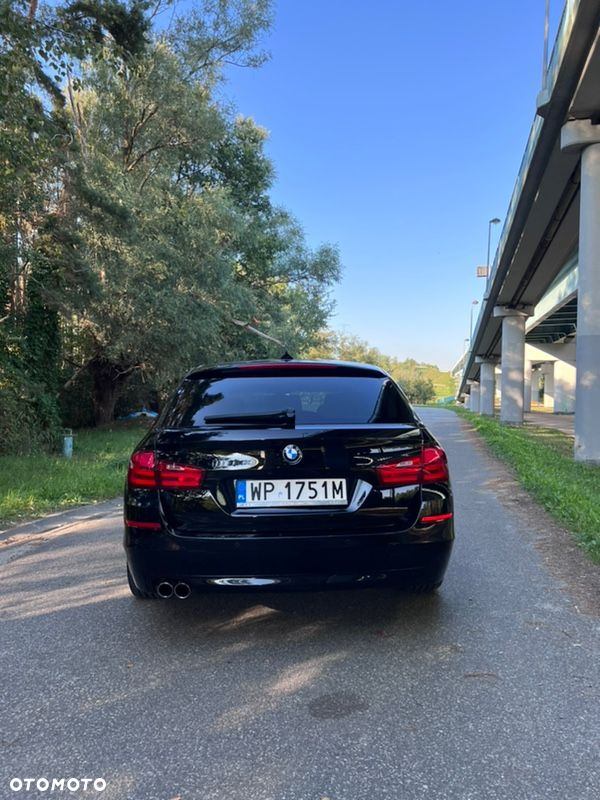 BMW Seria 5 525d Touring - 5