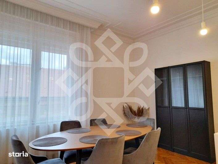 Apartament ultracentral de vanzare, zona Teatrului Oradea - Imagine principală: 5/14