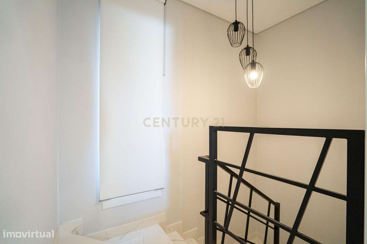Moradia de Luxo T3 junto a Sintra | Vila Verde-38