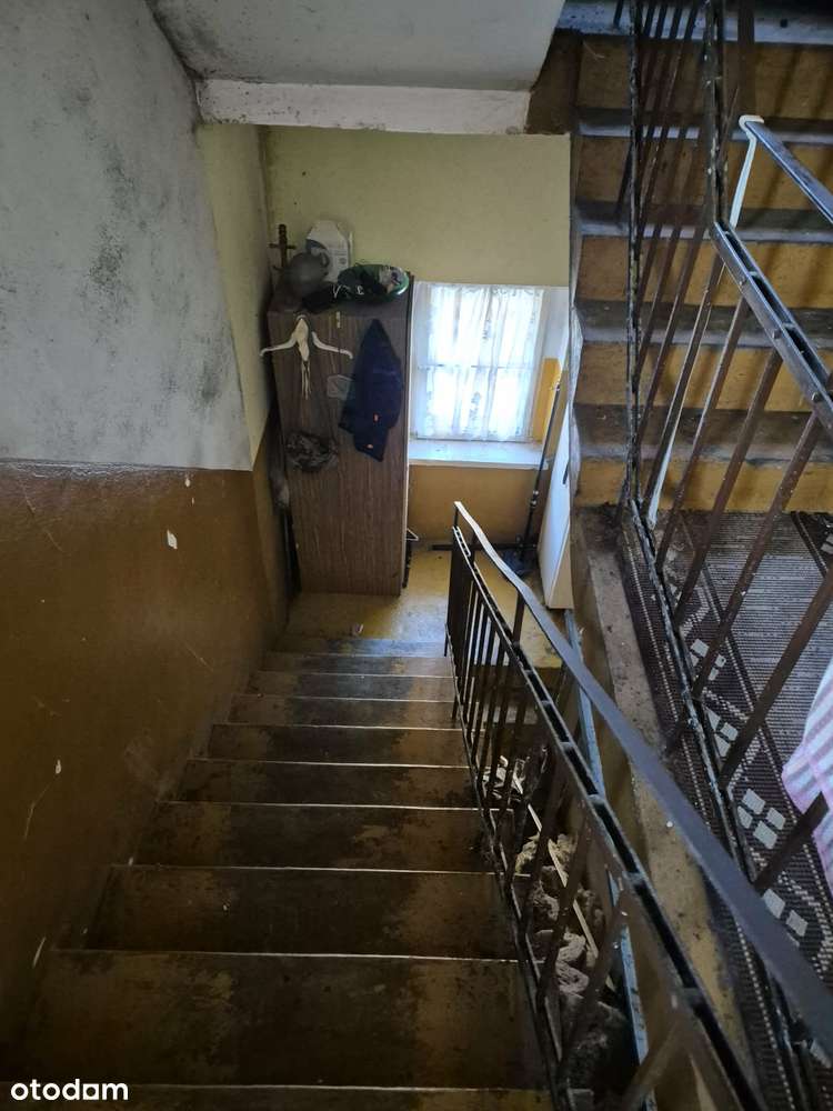 Sprzedam dom jakich mało, do generalnego remontu. Grabiszynek-3
