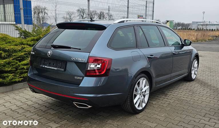 Skoda Octavia Combi 2.0 TDI RS - 12