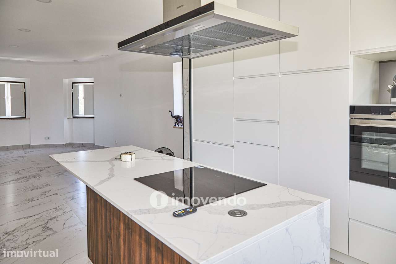 Andar de moradia T2 totalmente remodelado, em Reguengos de Monsaraz-5