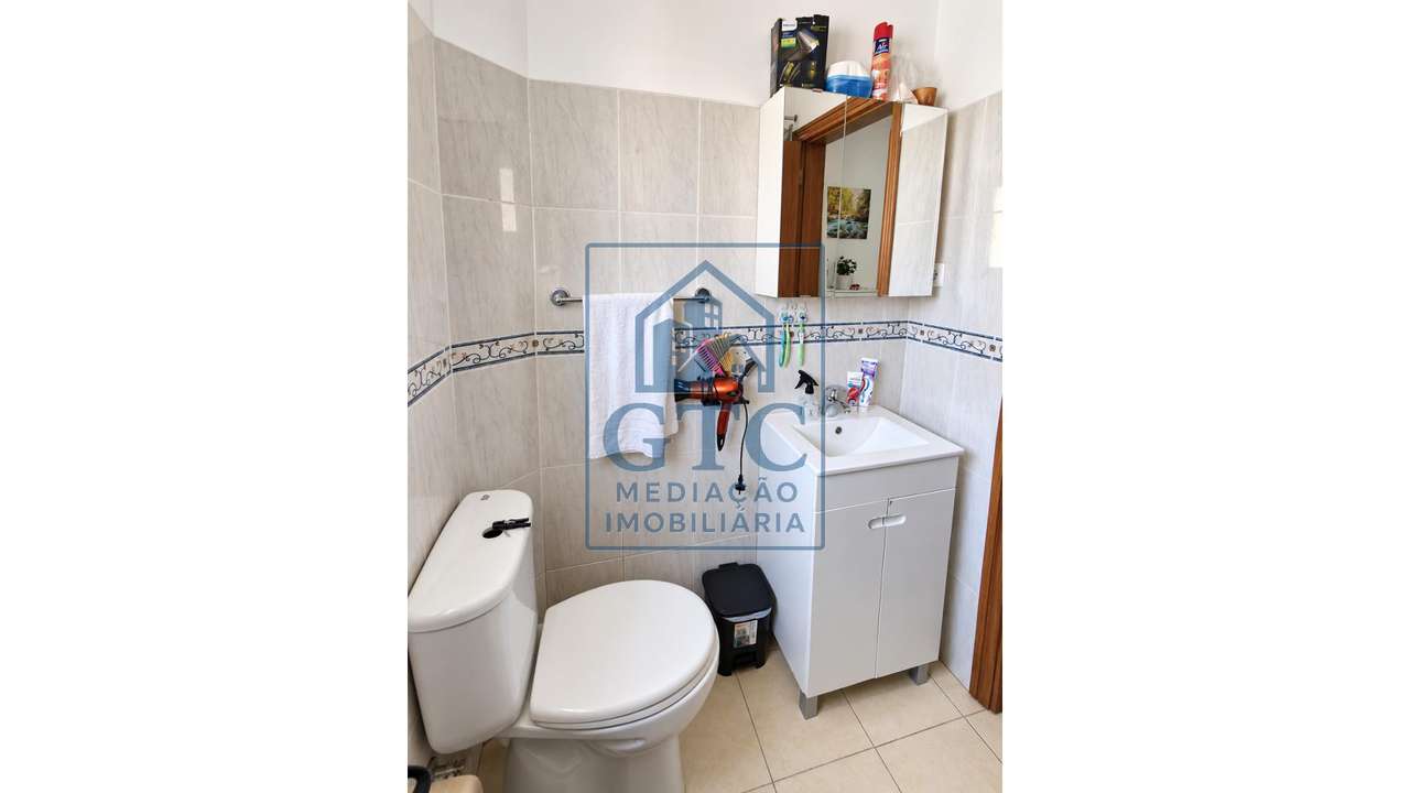 Apartamento T2 Baixa da Banheira-18