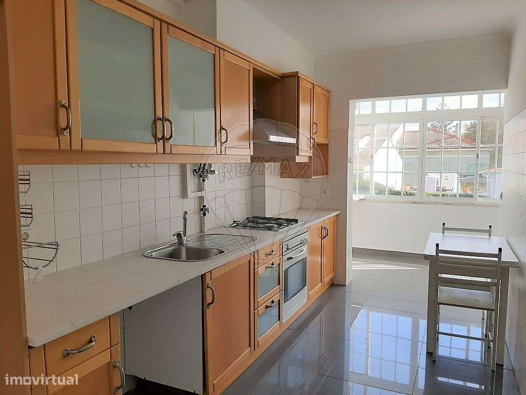 Apartamento T2 para arrendamento - Grande imagem: 4/16