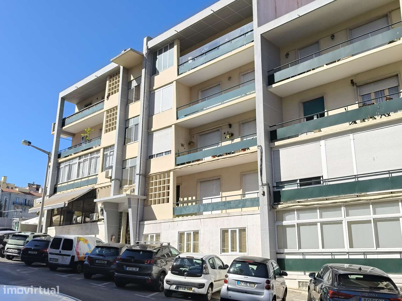 Excelente T3 Alvalade renovado-17