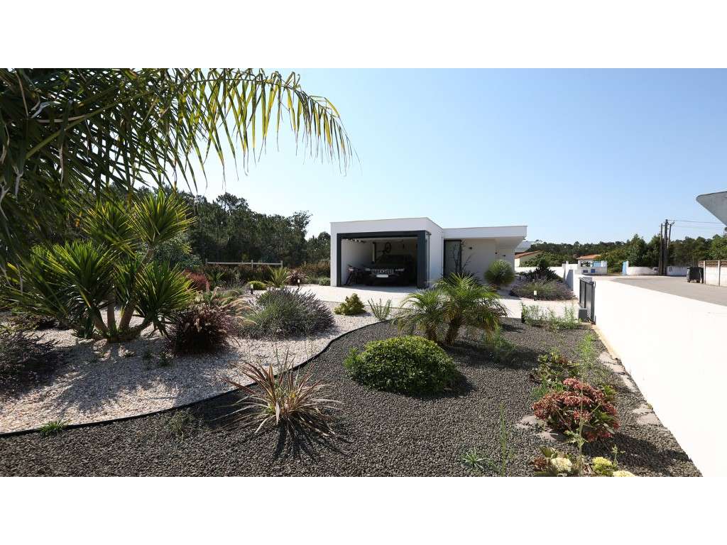 Moradia T4 Contemporânea com Piscina, Jardim e Excelente Localizaçã...-7