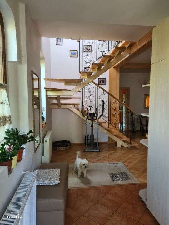 Casa deosebita in zona centrala - Imagine principală: 5/19