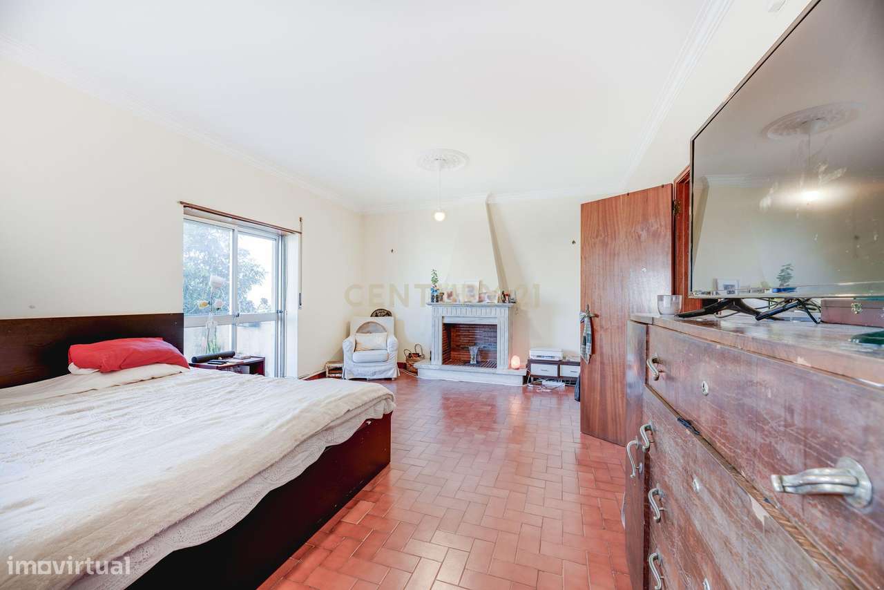 Moradia V6 no Algueirão-13