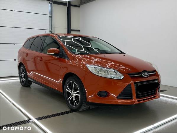 Ford Focus 1.6 Titanium - 2