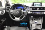 Lexus CT 200h Luxury Line - 18