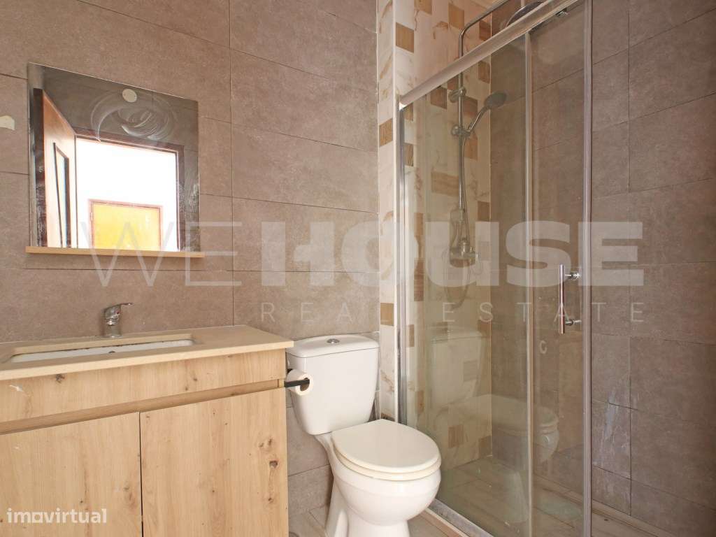 T2 com 80 m² no Alto do Seixalinho - Junto à Santinha-16