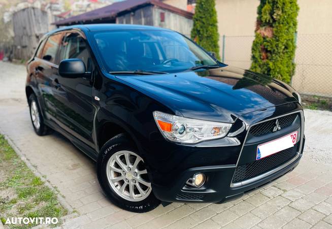 Mitsubishi ASX - 3