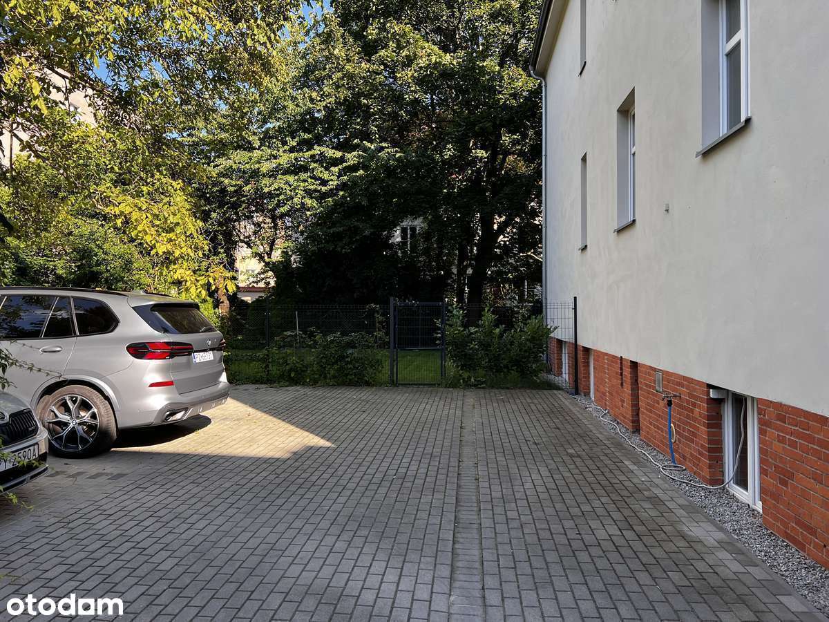 Apartament z widokiem na Park Sołacki + taras + ogród + 2 parkingi-15