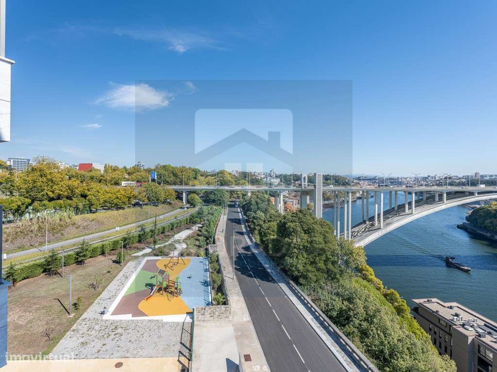 APARTAMENTO PORTO T3|| COM VISTAS RIO E MAR-12