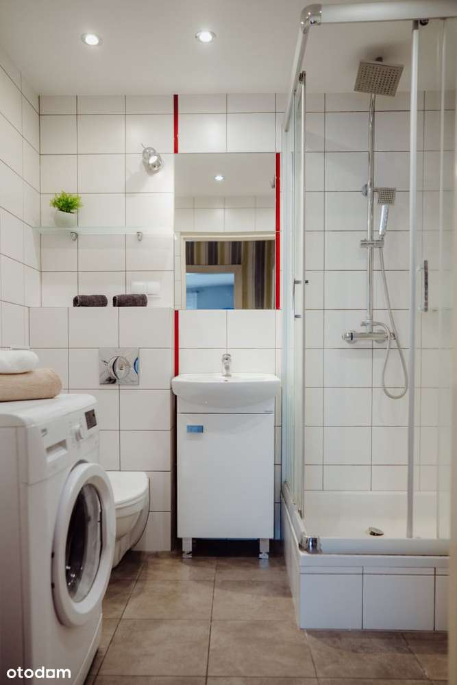 Zgierski Unikat: 2 mieszkania za jednymi drzwiami!-13