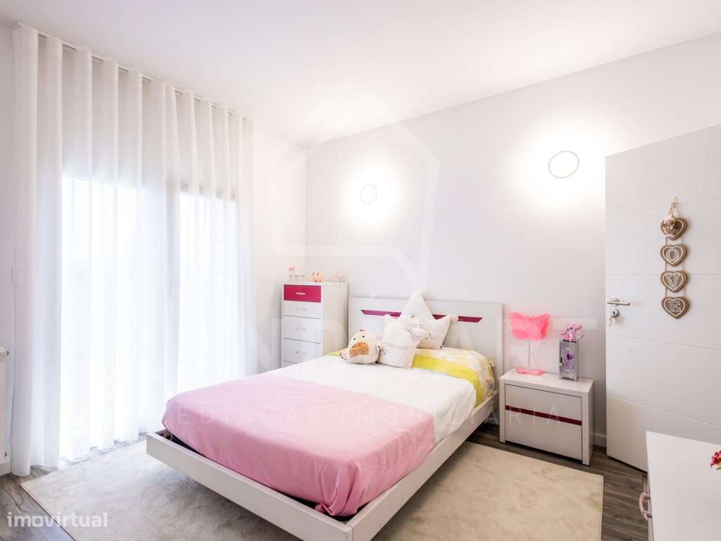 Apartamento T3 Duplex, Centro de Turquel-33