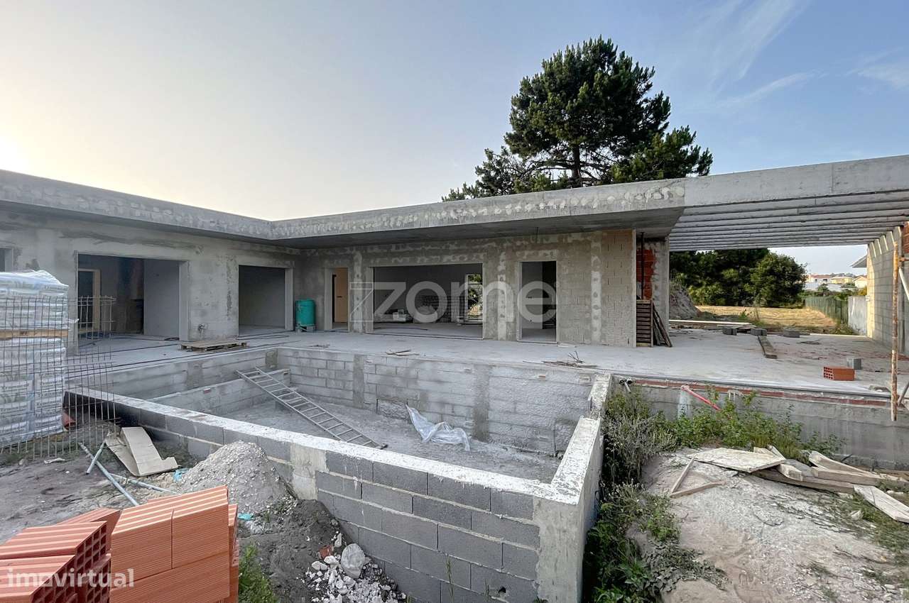 Moradia T4 Terrea De Luxo No Nadadouro