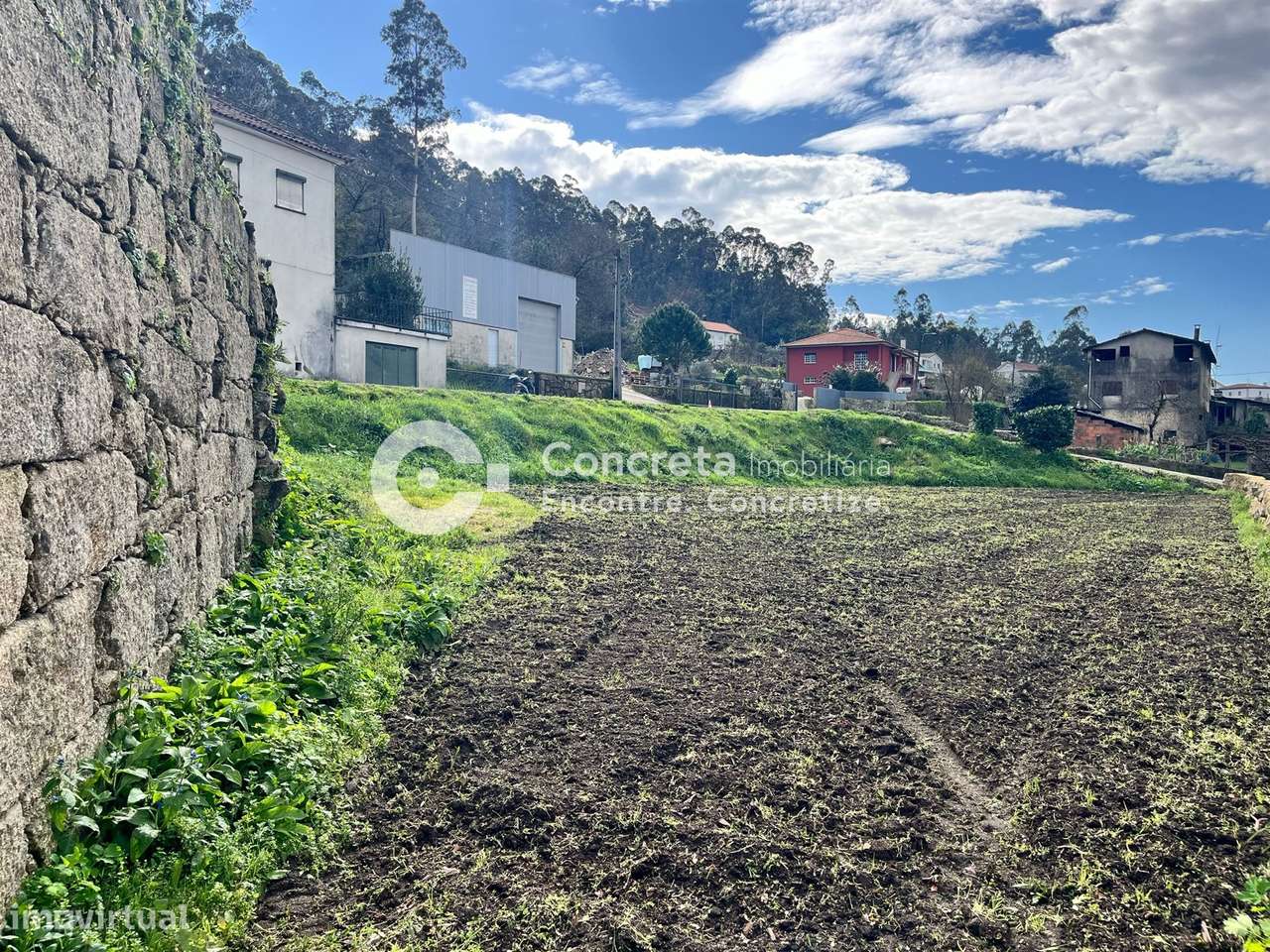 Ruína em pedra com terreno em Cossourado, Barcelos-16